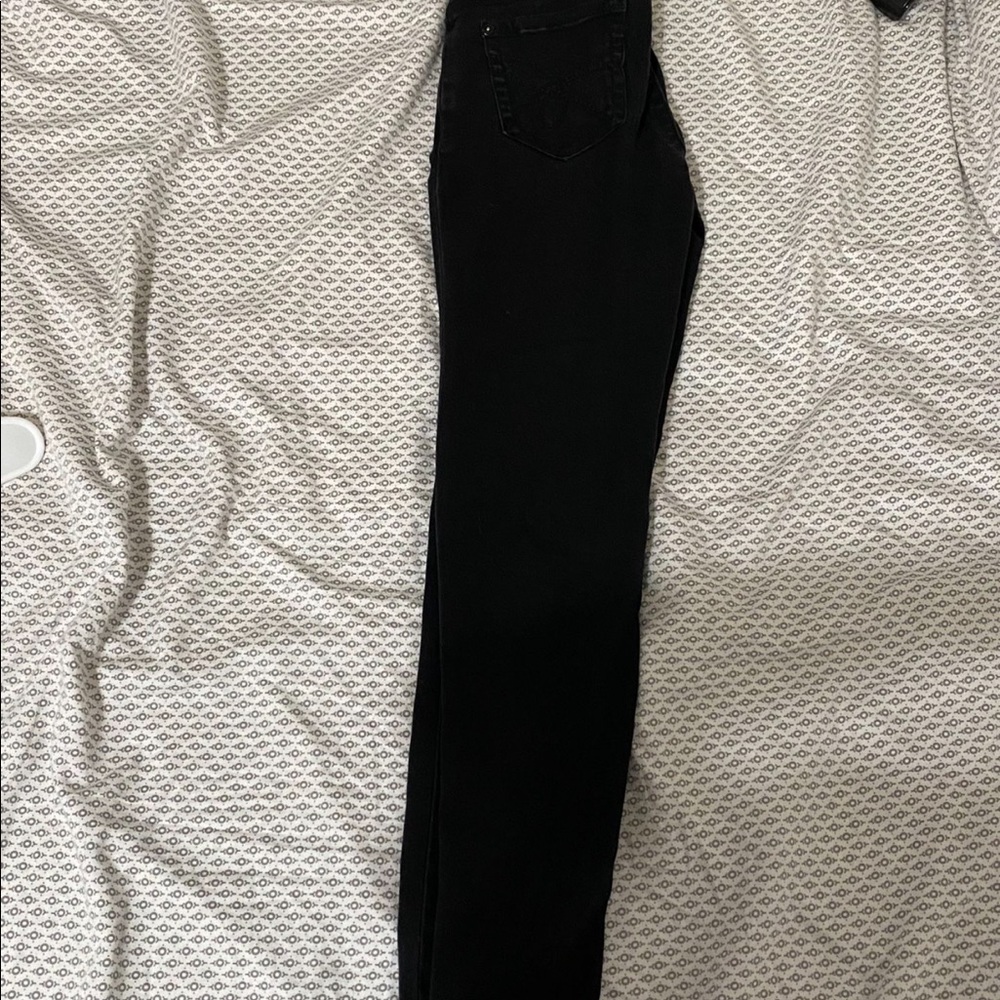 black skinny jeans
